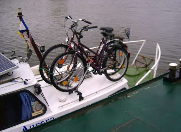 Transport von Fahrrädern auf dem Vorschiff